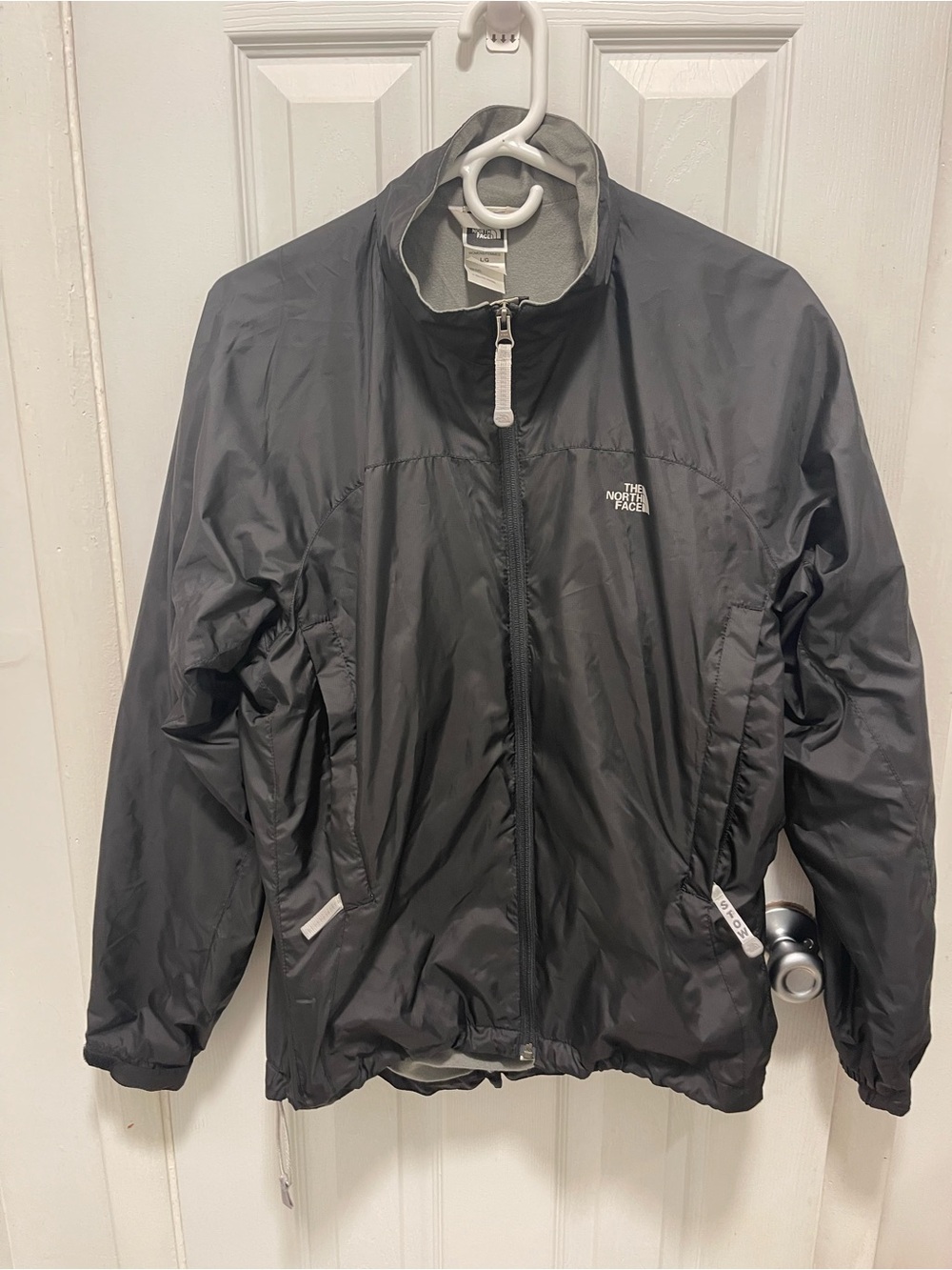 The North Face Black Men's Lightweight Windbreaker Jacket